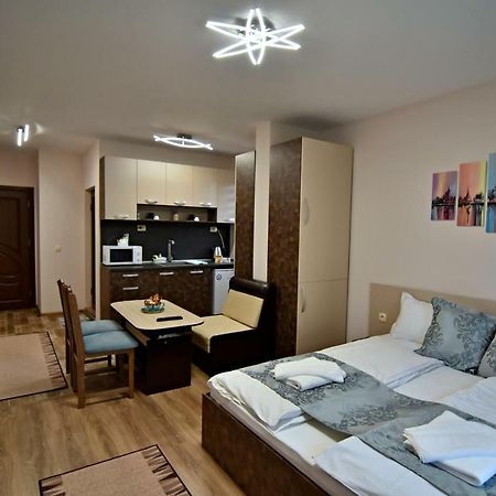 Madini Apartment ヴェリングラード エクステリア 写真