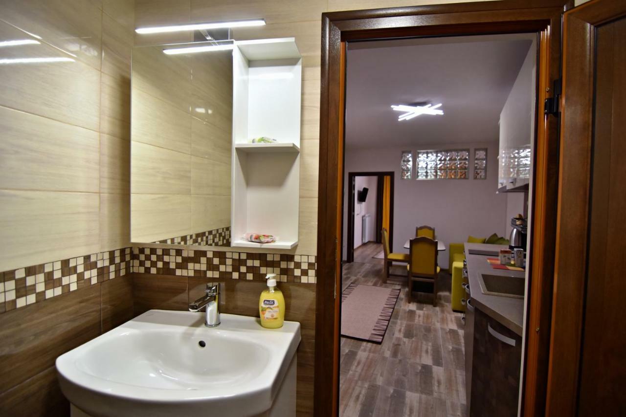 Madini Apartment ヴェリングラード エクステリア 写真