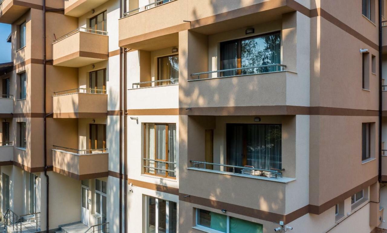 Madini Apartment ヴェリングラード エクステリア 写真